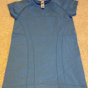 Ivivva (Lululemon) fitted tee.  Excellent condition